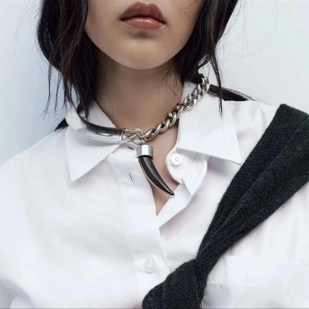 Zara Silver Chain Necklace with Horn Pendants